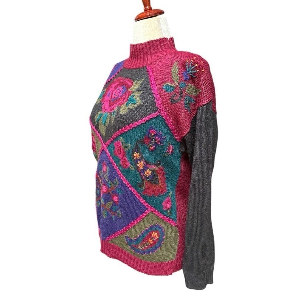 Women’s Vintage Embroidered Patchwork Sweater Col… - image 6